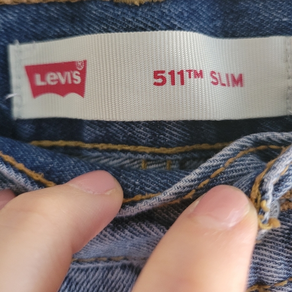 Levis men's 511 size 27 cutoff shorts with graffiti style art - Picture 9 of 9